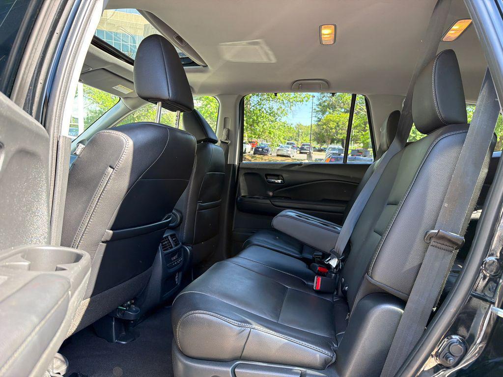 used 2021 Honda Pilot car, priced at $28,999