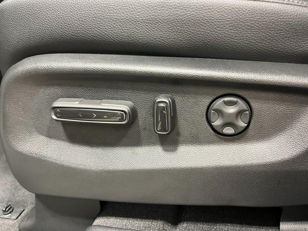 new 2026 Honda Odyssey car, priced at $42,637