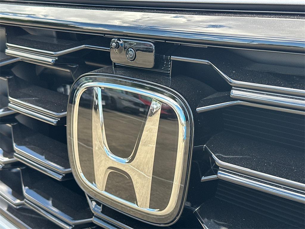 new 2025 Honda Pilot car, priced at $48,192