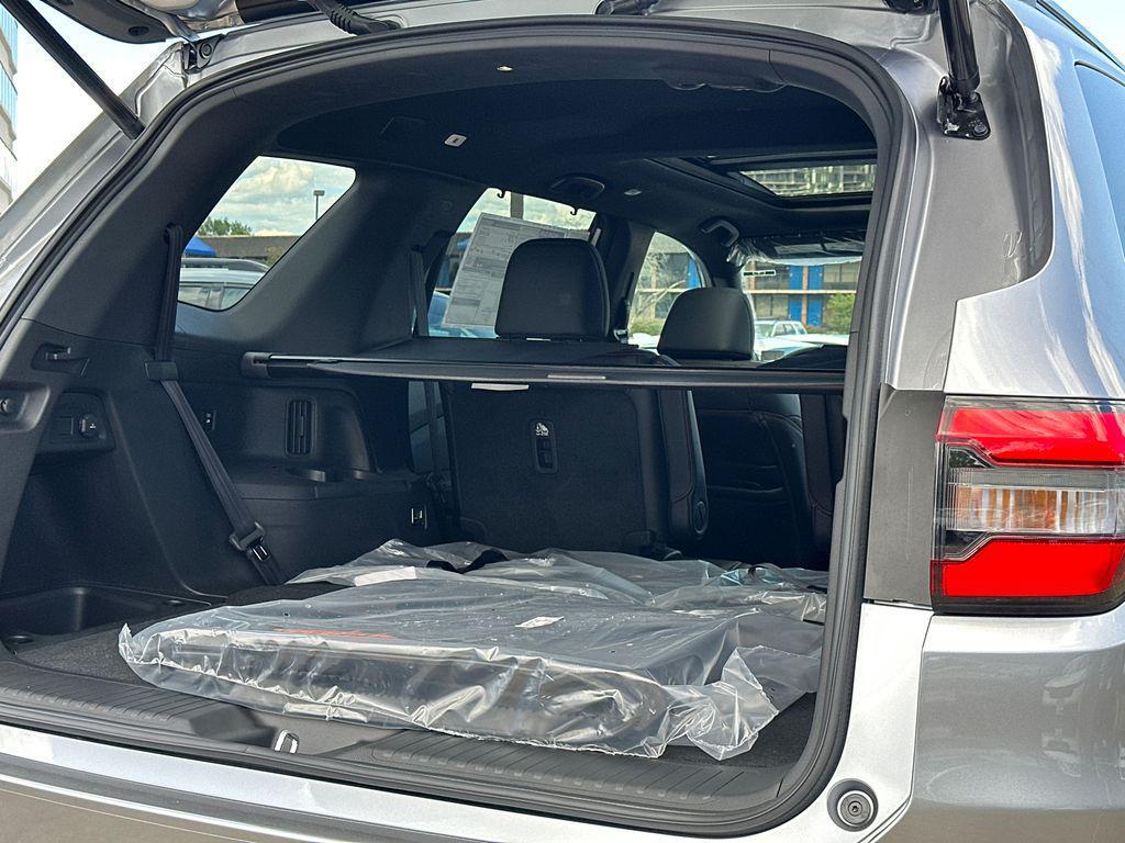 new 2025 Honda Pilot car, priced at $48,192