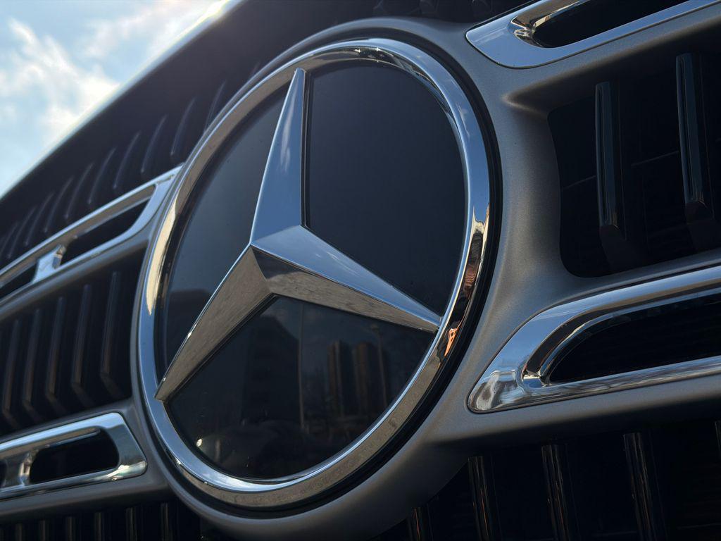 used 2025 Mercedes-Benz GLE 350 car, priced at $55,000