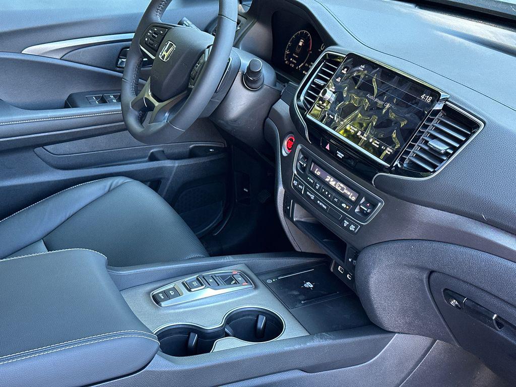 new 2025 Honda Ridgeline car, priced at $42,380