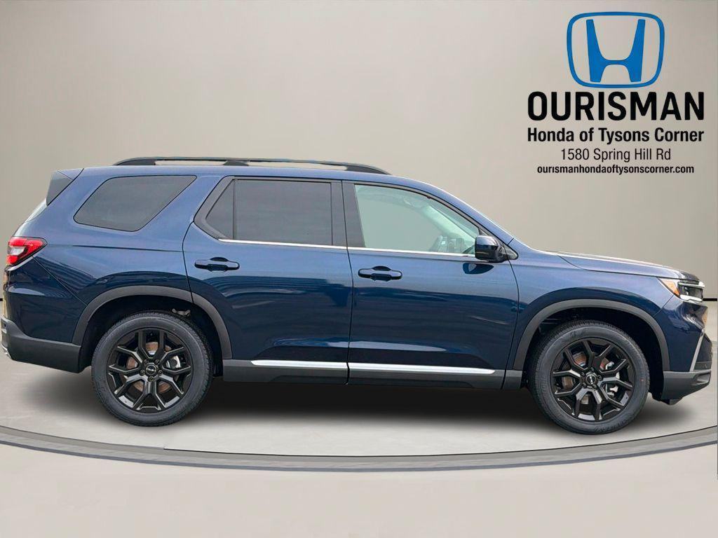 new 2025 Honda Pilot car, priced at $48,739
