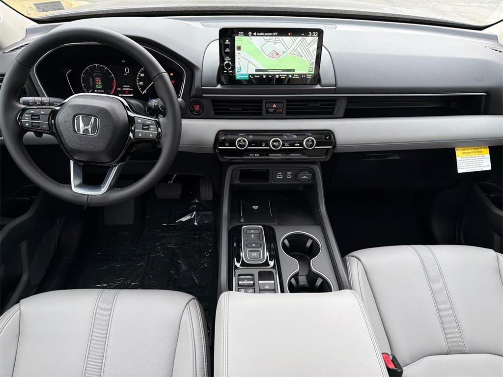 new 2025 Honda Pilot car, priced at $48,739