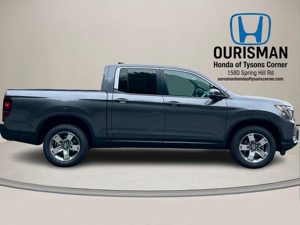 new 2025 Honda Ridgeline car, priced at $39,832