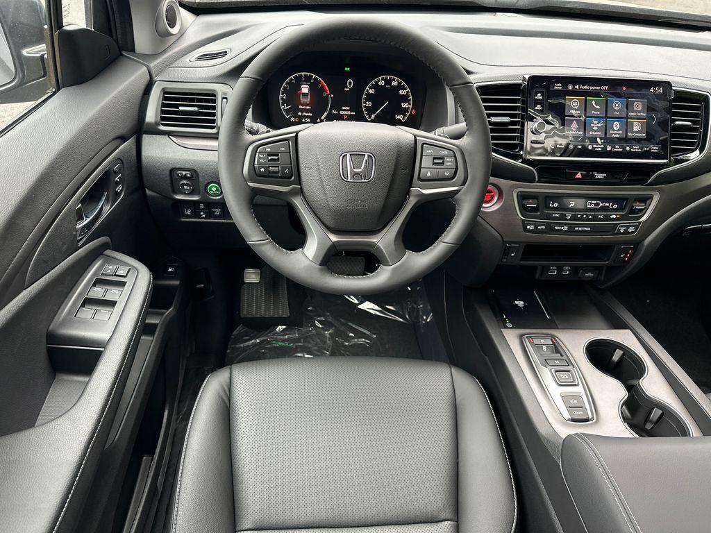 new 2025 Honda Ridgeline car, priced at $39,832