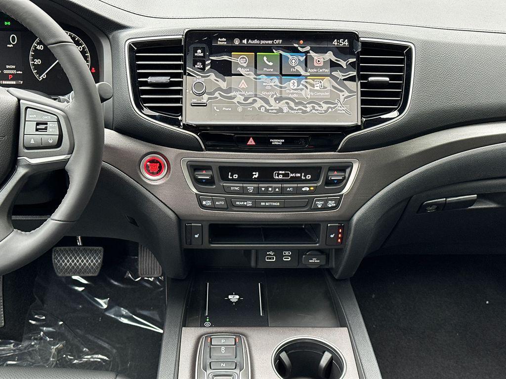 new 2025 Honda Ridgeline car, priced at $39,832