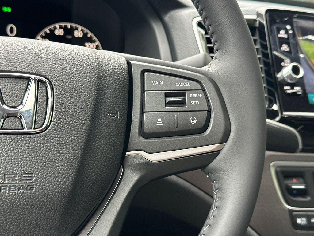 new 2025 Honda Ridgeline car, priced at $39,832