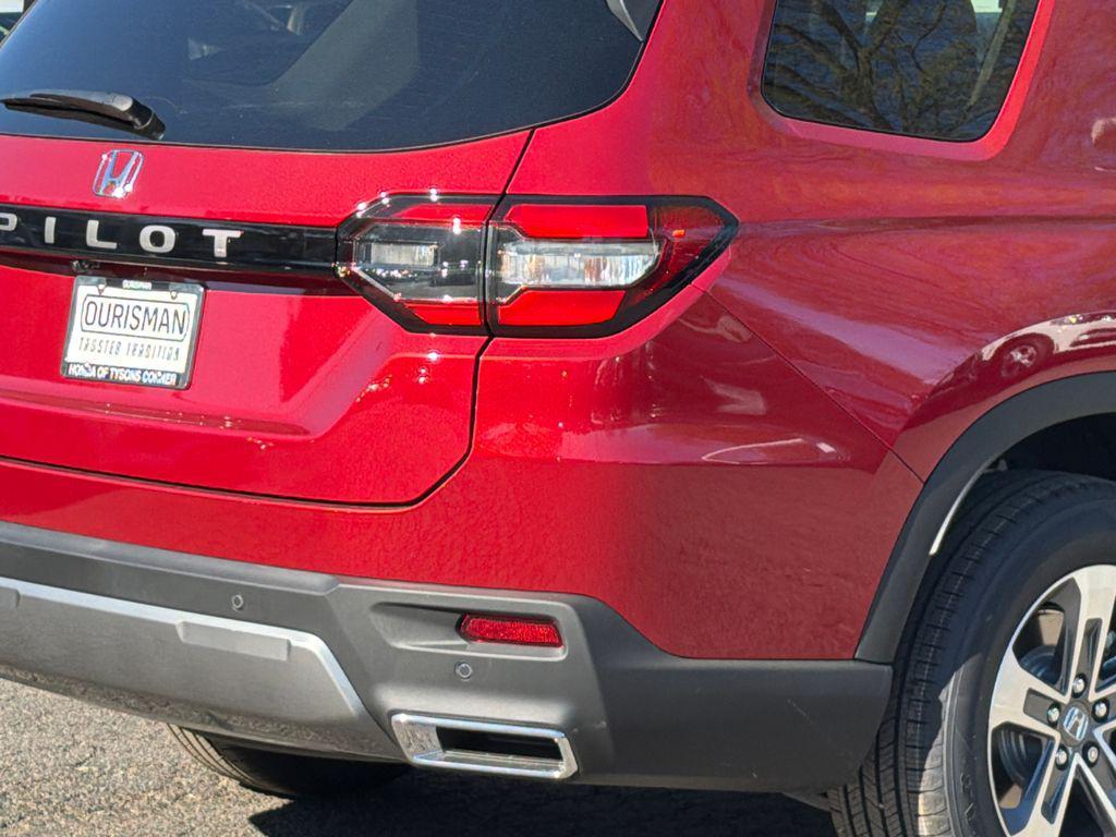 new 2026 Honda Pilot car, priced at $44,941