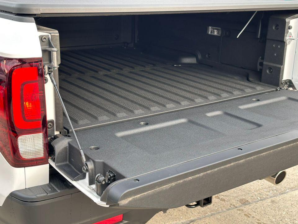 new 2025 Honda Ridgeline car, priced at $43,701