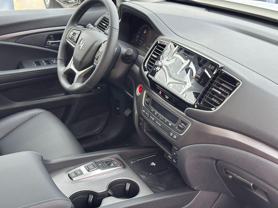 new 2025 Honda Ridgeline car, priced at $43,701