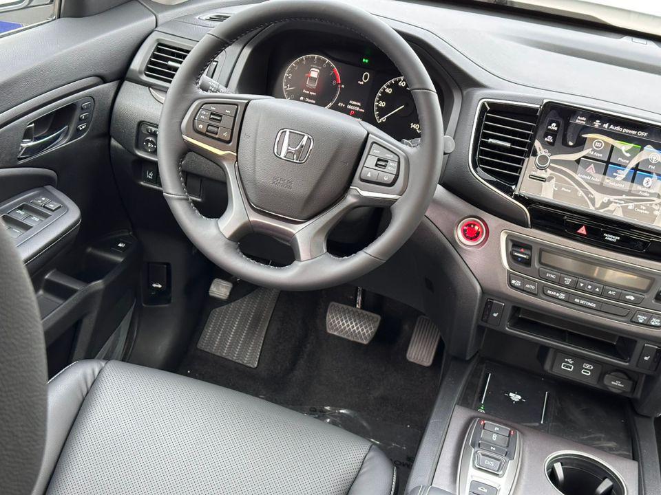 new 2025 Honda Ridgeline car, priced at $43,701