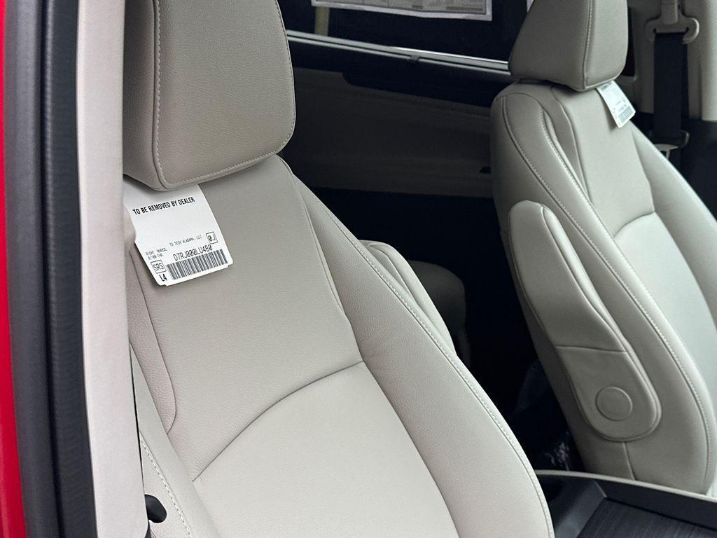 new 2026 Honda Odyssey car, priced at $42,508
