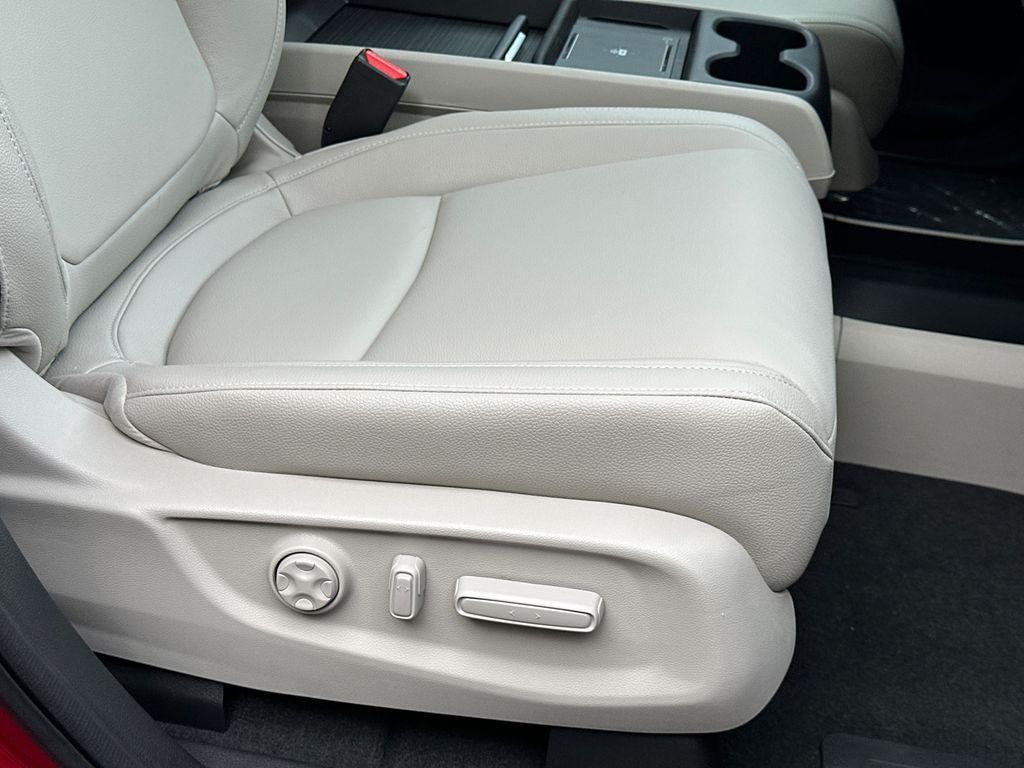 new 2026 Honda Odyssey car, priced at $42,508