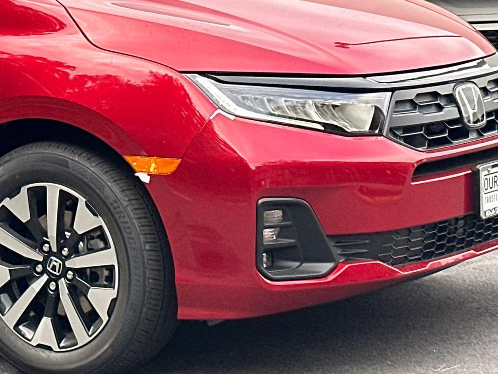 new 2026 Honda Odyssey car, priced at $42,508