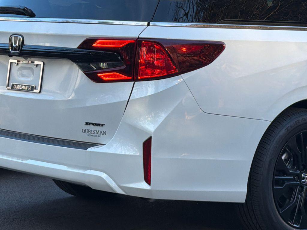 new 2026 Honda Odyssey car, priced at $44,470