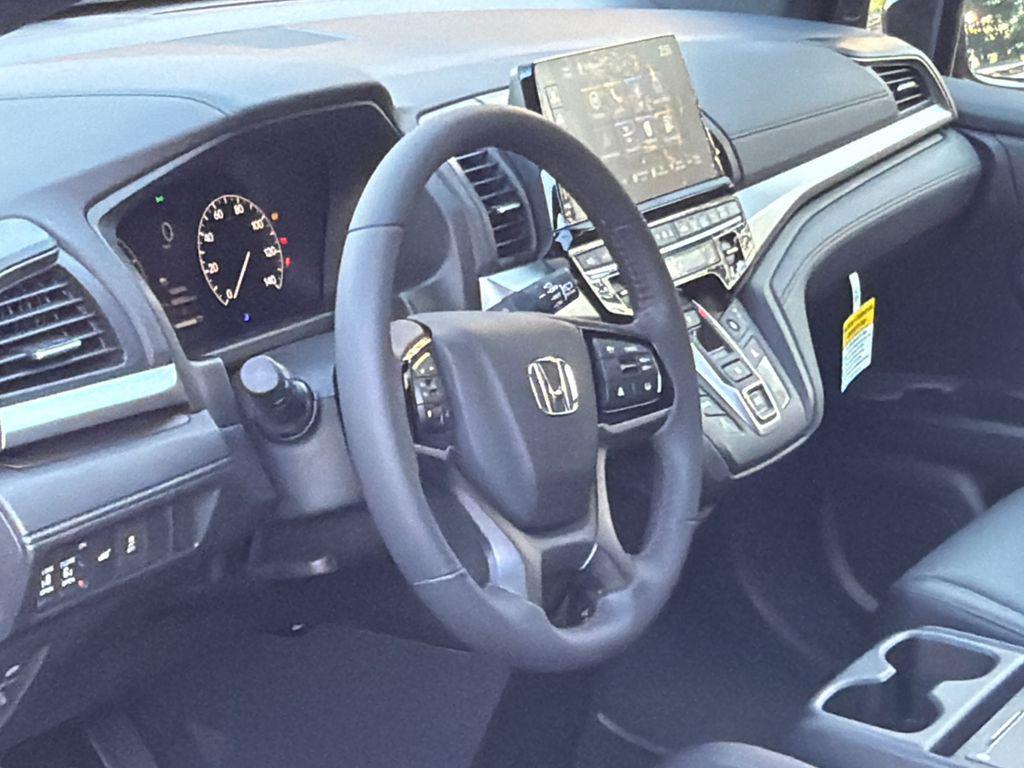 new 2026 Honda Odyssey car, priced at $44,470