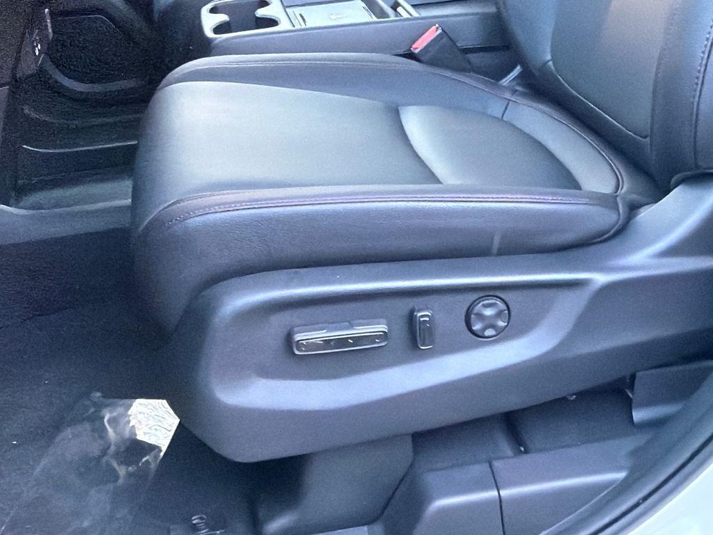 new 2026 Honda Odyssey car, priced at $44,470