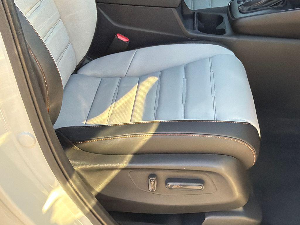 new 2026 Honda CR-V Hybrid car, priced at $40,119