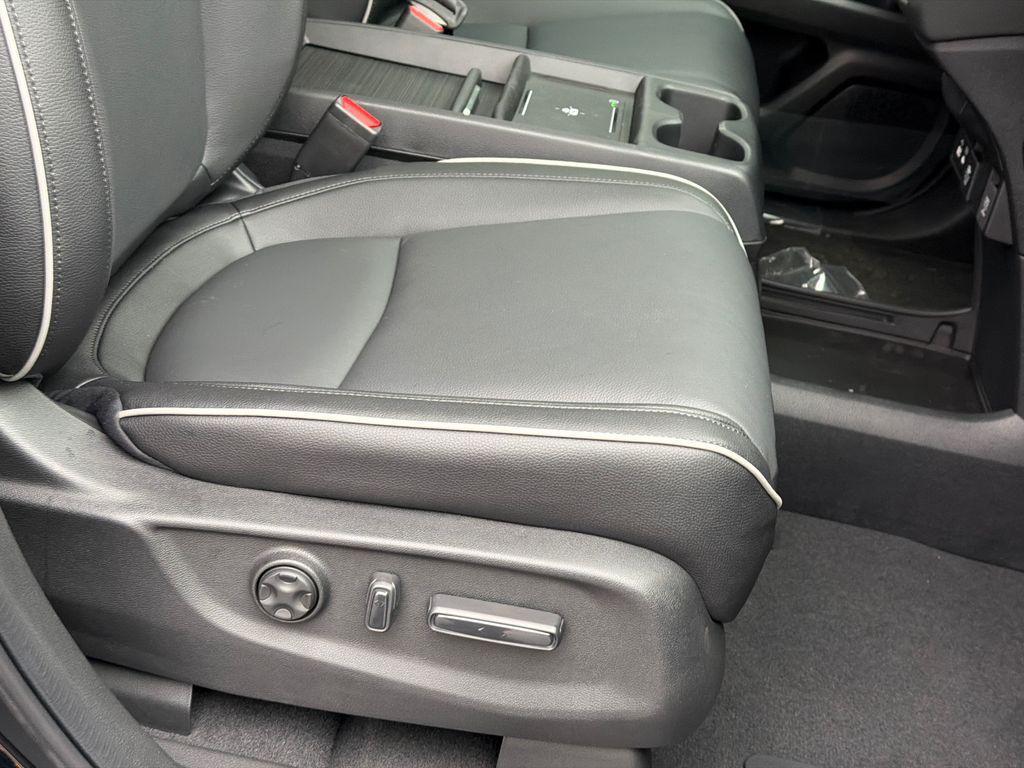 new 2026 Honda Odyssey car, priced at $46,333