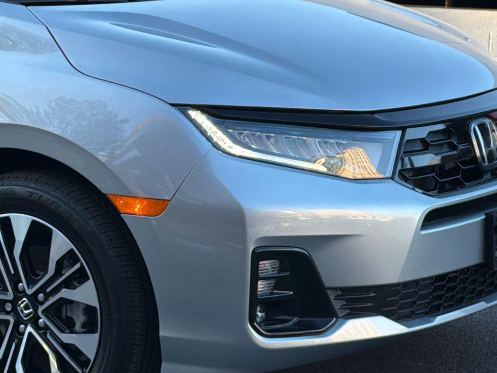 new 2026 Honda Odyssey car, priced at $52,126