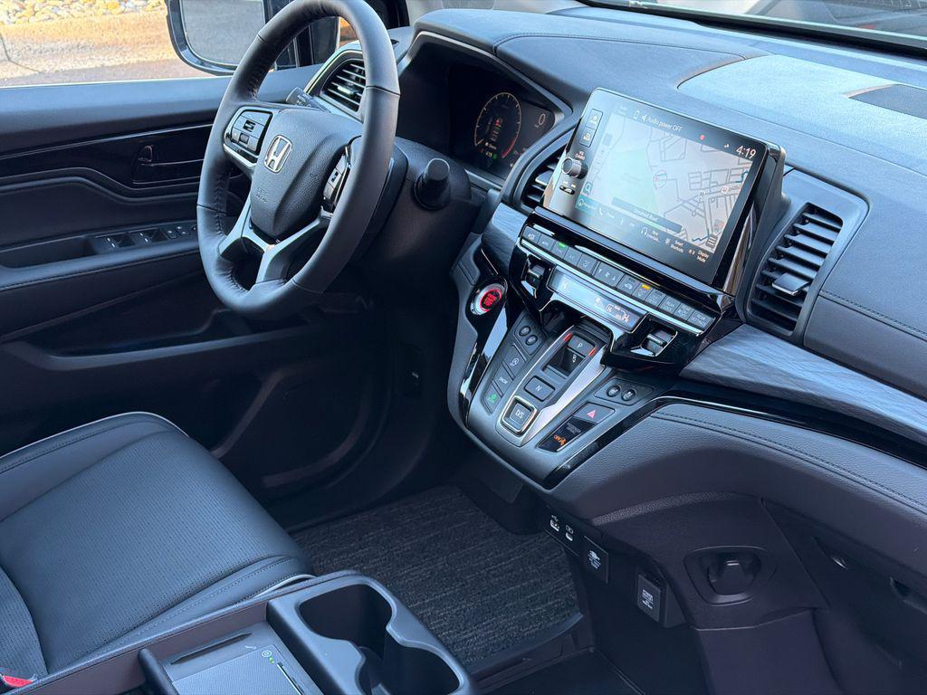 new 2026 Honda Odyssey car, priced at $52,126