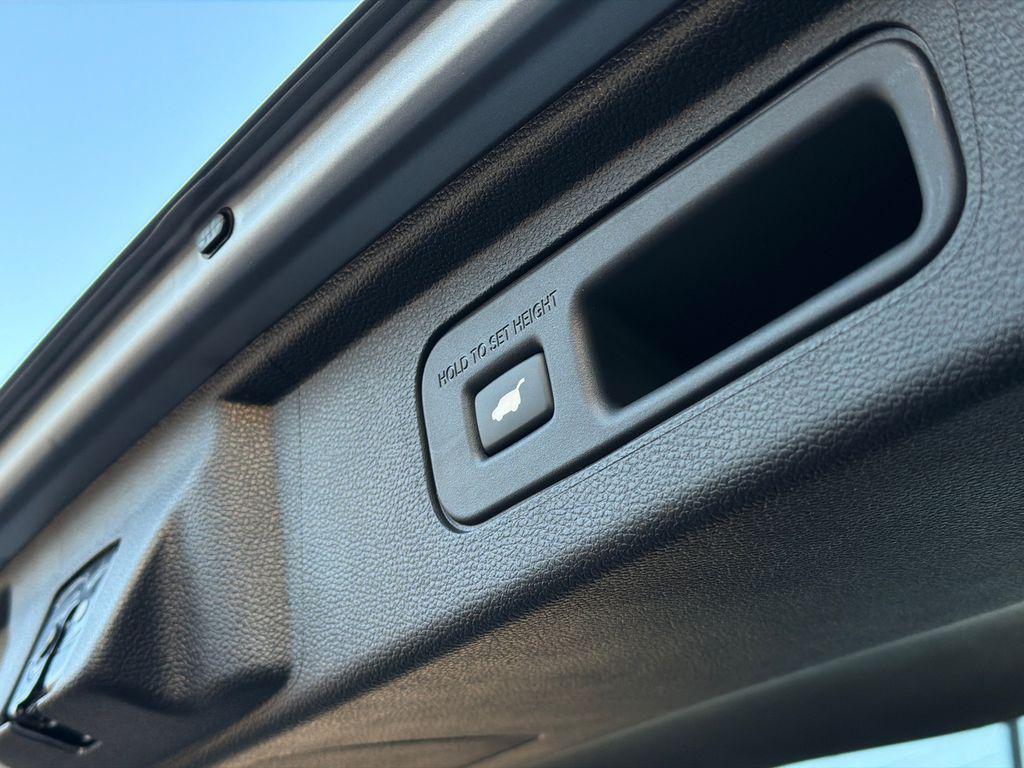 new 2026 Honda Odyssey car, priced at $52,126