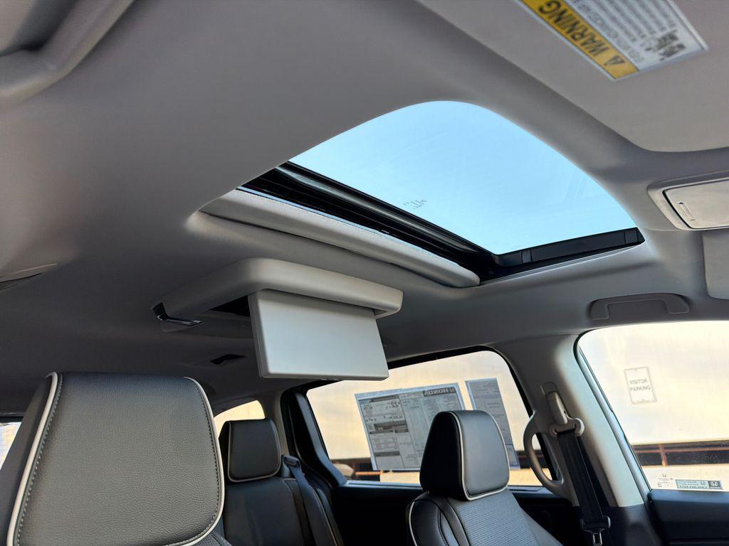 new 2026 Honda Odyssey car, priced at $52,126