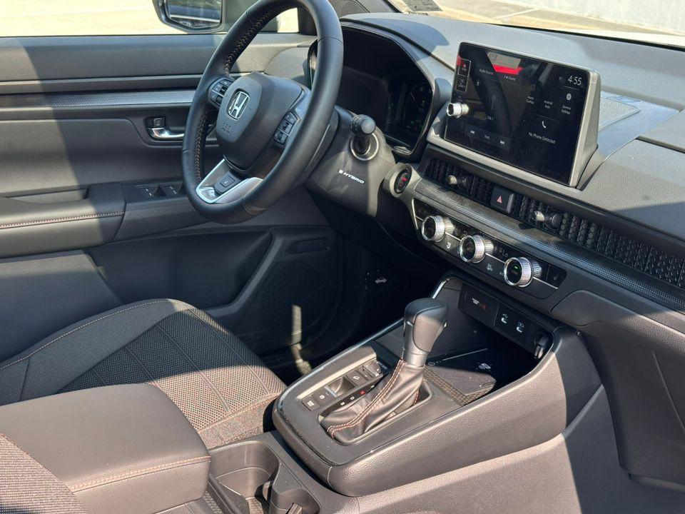 new 2026 Honda CR-V Hybrid car, priced at $38,610