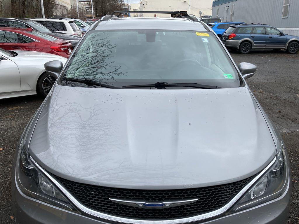 used 2018 Chrysler Pacifica car, priced at $14,500