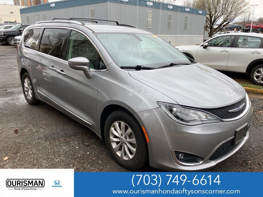 used 2018 Chrysler Pacifica car, priced at $14,500