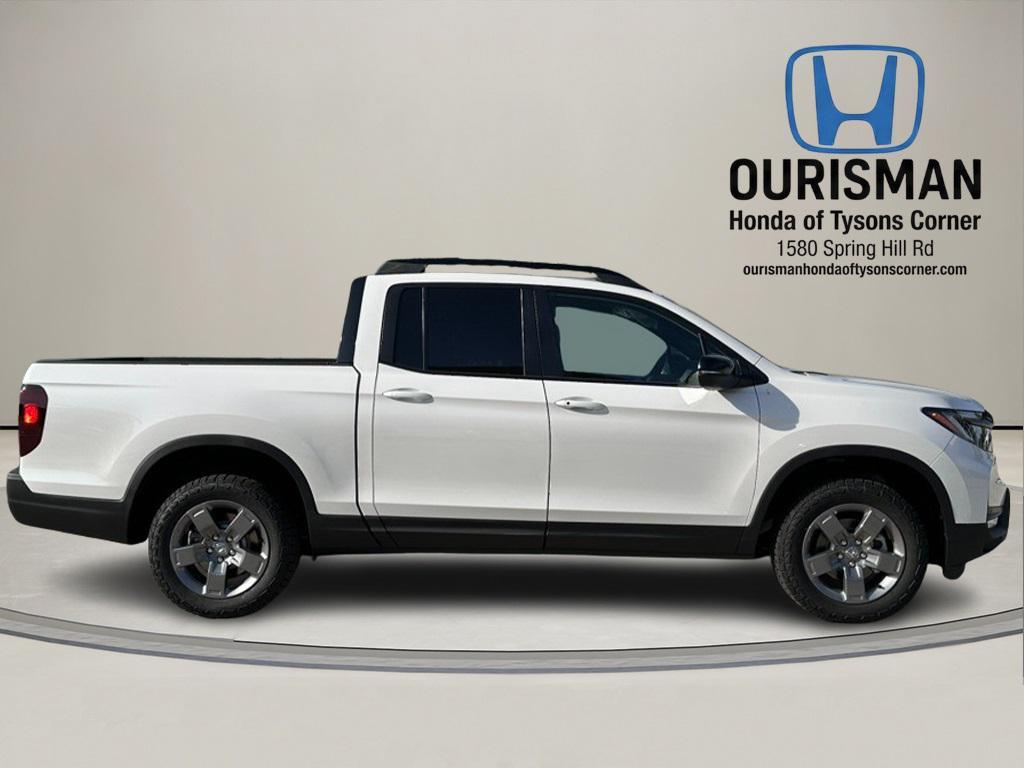 new 2025 Honda Ridgeline car, priced at $45,179