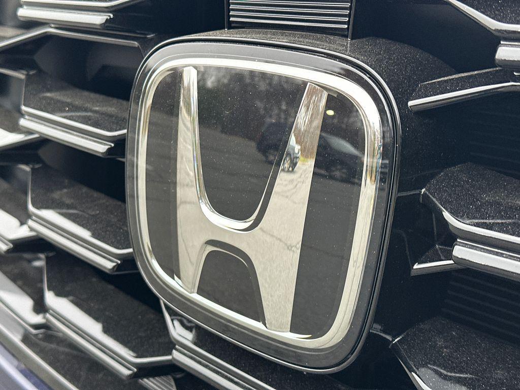 new 2025 Honda Pilot car, priced at $48,964