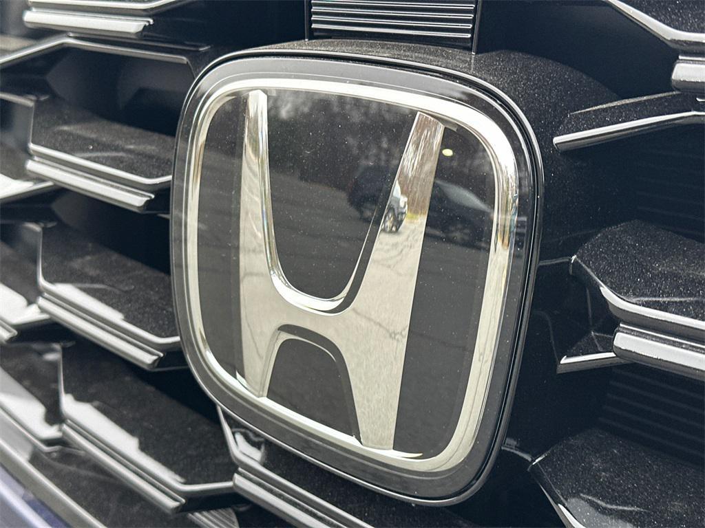 new 2025 Honda Pilot car, priced at $48,964