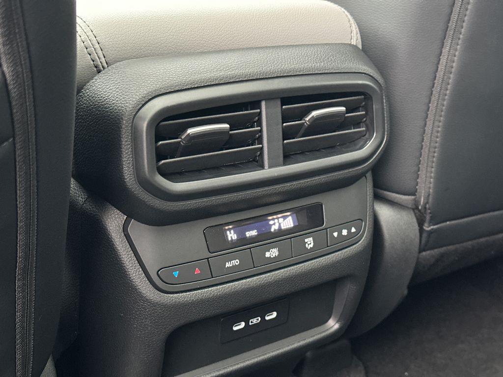 new 2025 Honda Pilot car, priced at $48,964