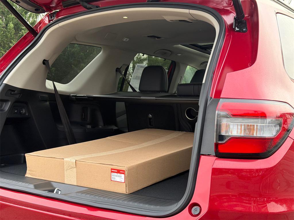 new 2025 Honda Pilot car, priced at $48,250