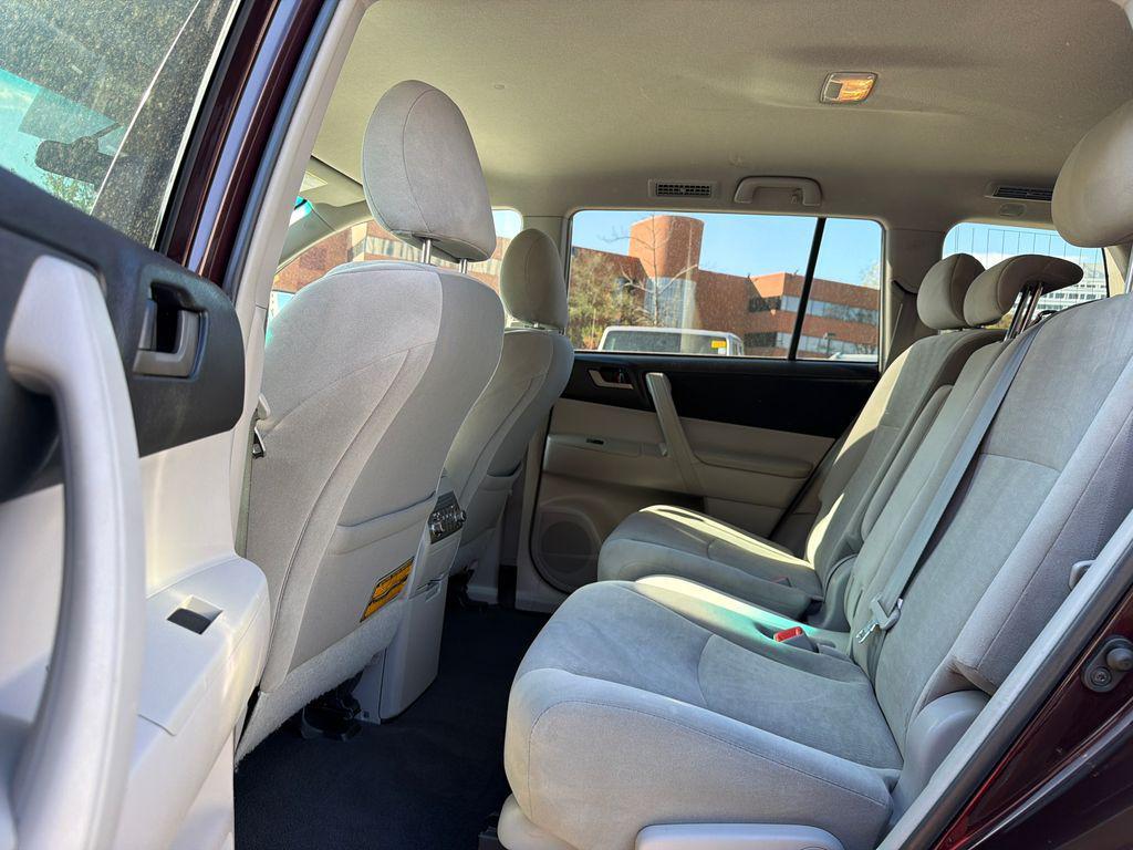 used 2011 Toyota Highlander car, priced at $13,500