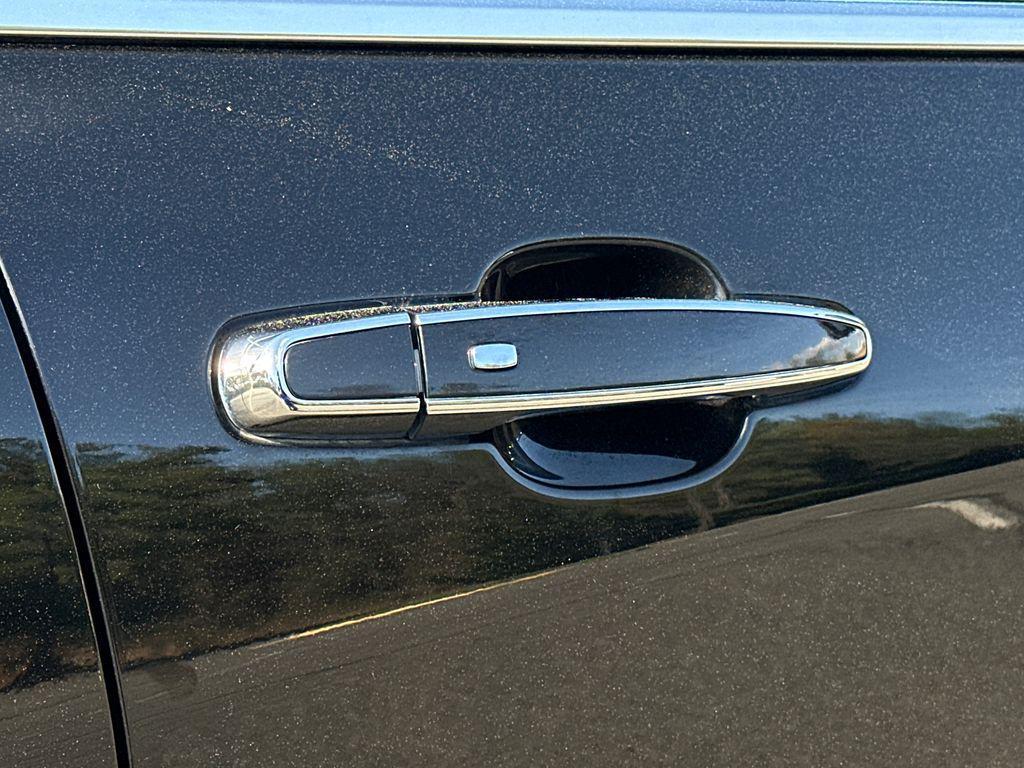 used 2019 Chevrolet Equinox car, priced at $19,500