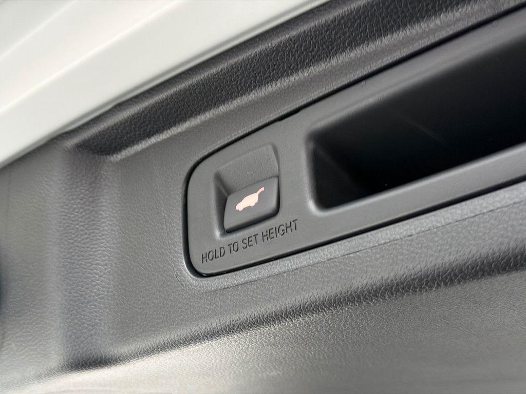 new 2026 Honda CR-V Hybrid car, priced at $38,766