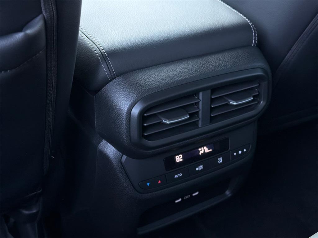 new 2025 Honda Pilot car, priced at $44,695