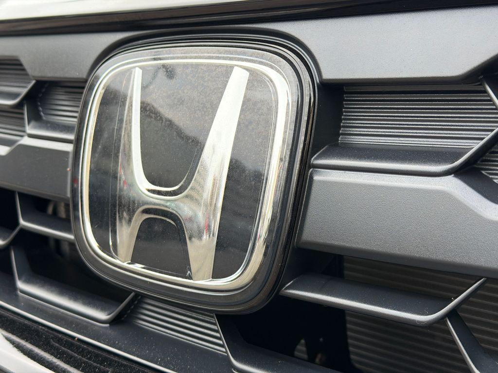 used 2025 Honda Odyssey car, priced at $38,000