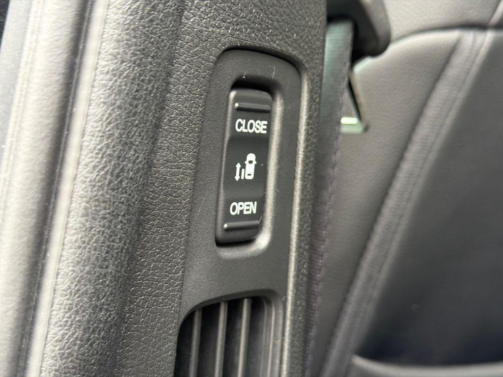 used 2025 Honda Odyssey car, priced at $38,000