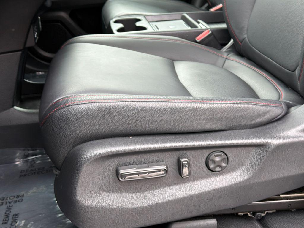 used 2025 Honda Odyssey car, priced at $38,000