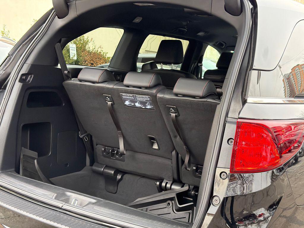 used 2025 Honda Odyssey car, priced at $38,000
