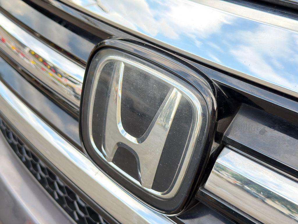 used 2018 Honda Pilot car, priced at $25,999