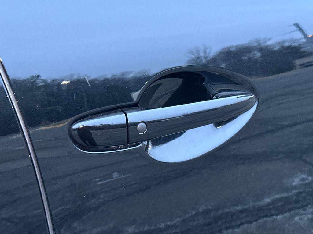 used 2023 Mazda CX-9 car, priced at $22,500