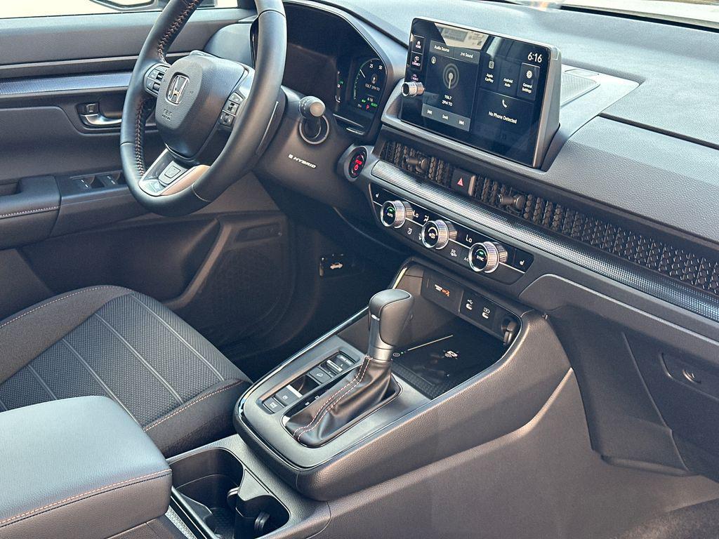 new 2026 Honda CR-V Hybrid car, priced at $38,665