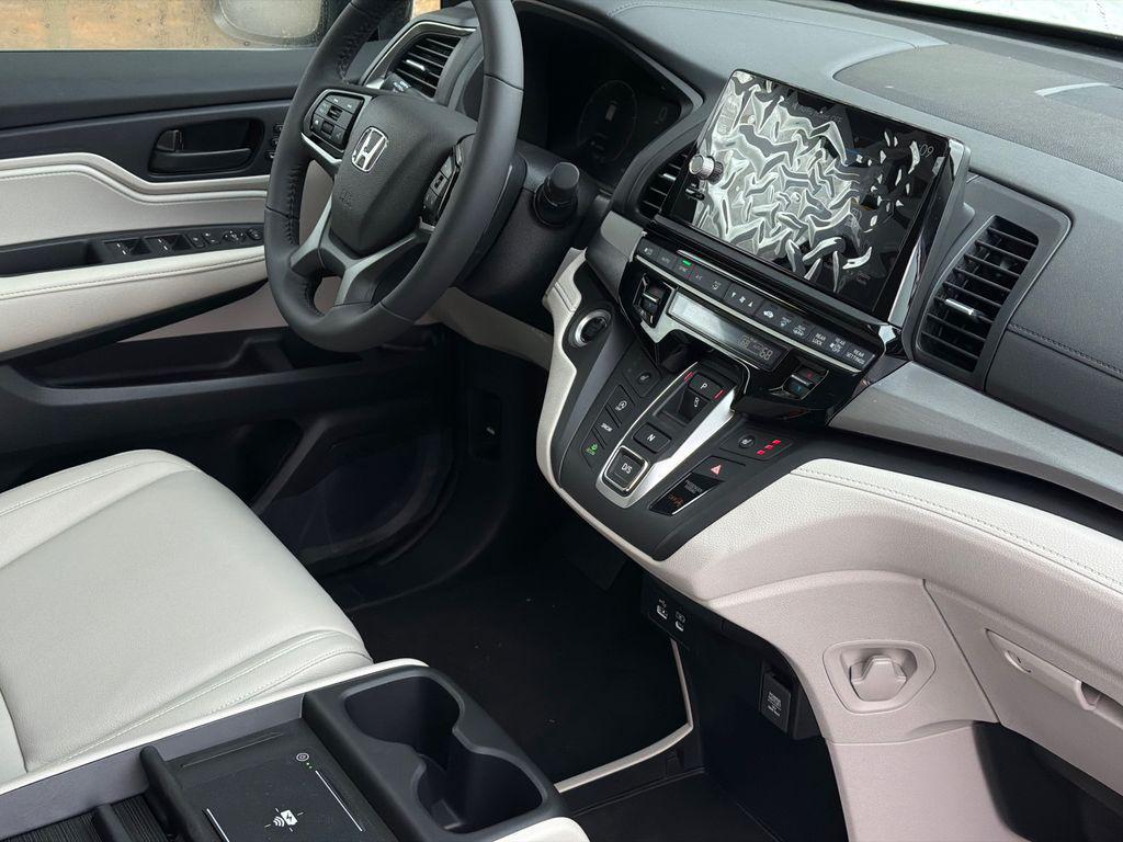 new 2026 Honda Odyssey car, priced at $43,083