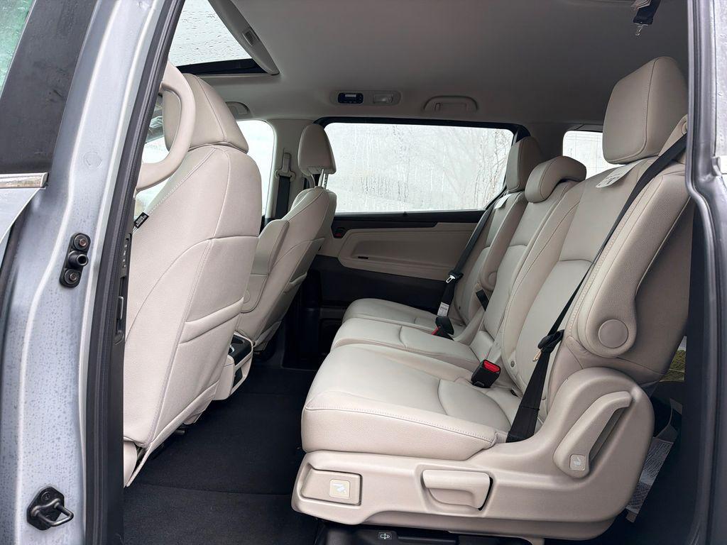 new 2026 Honda Odyssey car, priced at $43,083