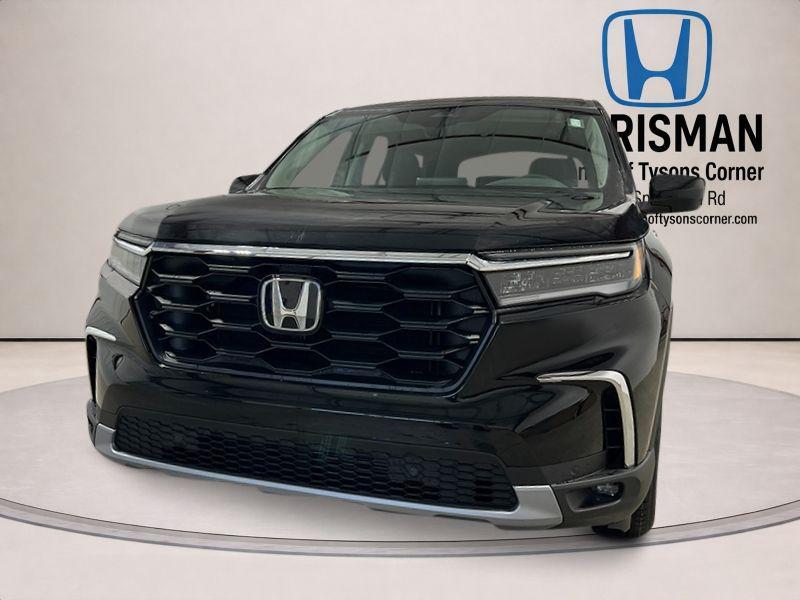 new 2025 Honda Pilot car, priced at $43,852